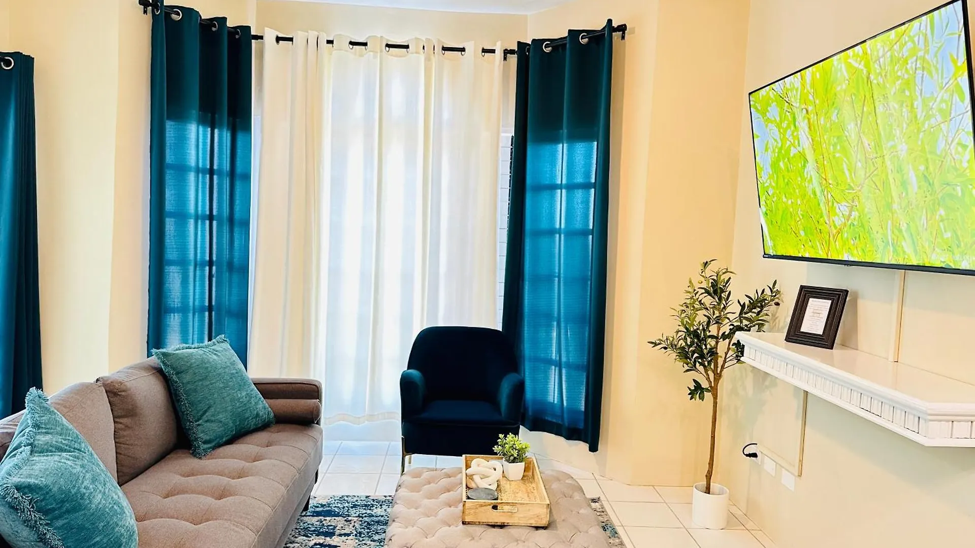 شقة Falcon Oceanview 2Br Condo-Airport Transportation Available-24-7Security مونتيغو باي جامايكا