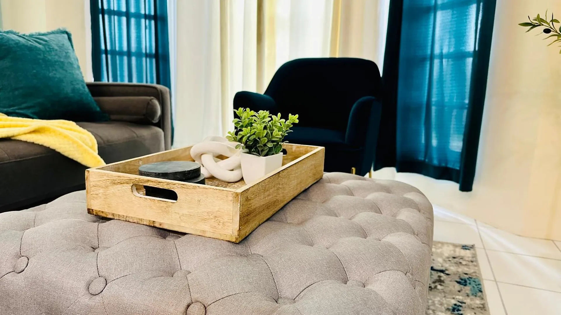 Falcon Oceanview 2Br Condo-Airport Transportation Available-24-7Security مونتيغو باي